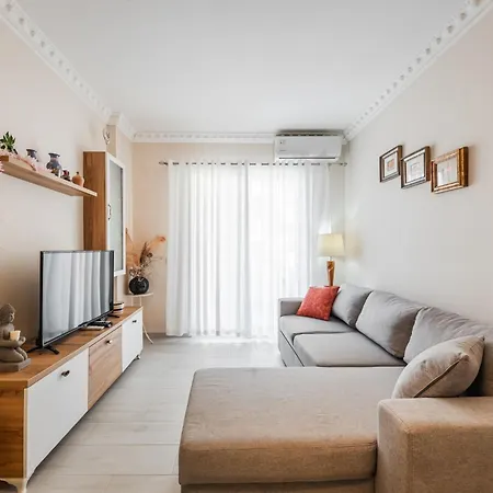 Apartamento Helia's Cozy Qerret *