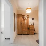 Helia's Cozy Qerret