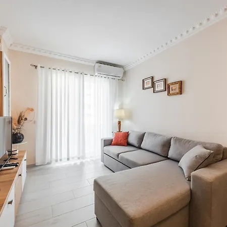 Helia's Cozy Qerret Διαμέρισμα