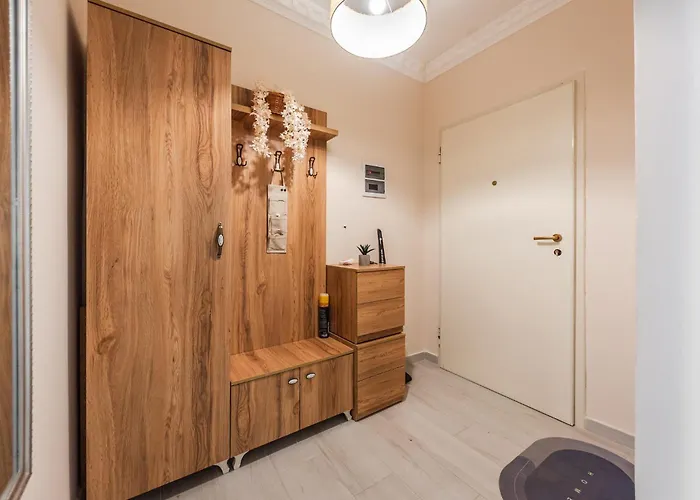 Helia's Cozy Qerret Daire